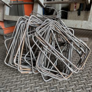 Třmínek průměr – 6/250 x 100 mm